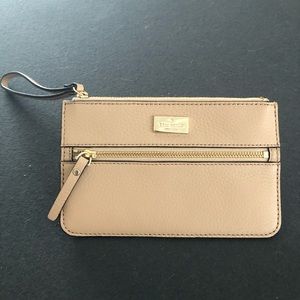 Wristlet
